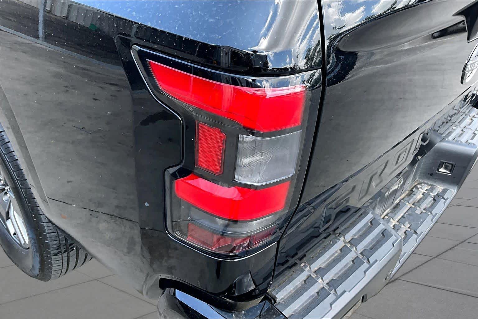 Used 2025 Super Black Nissan SV image 27