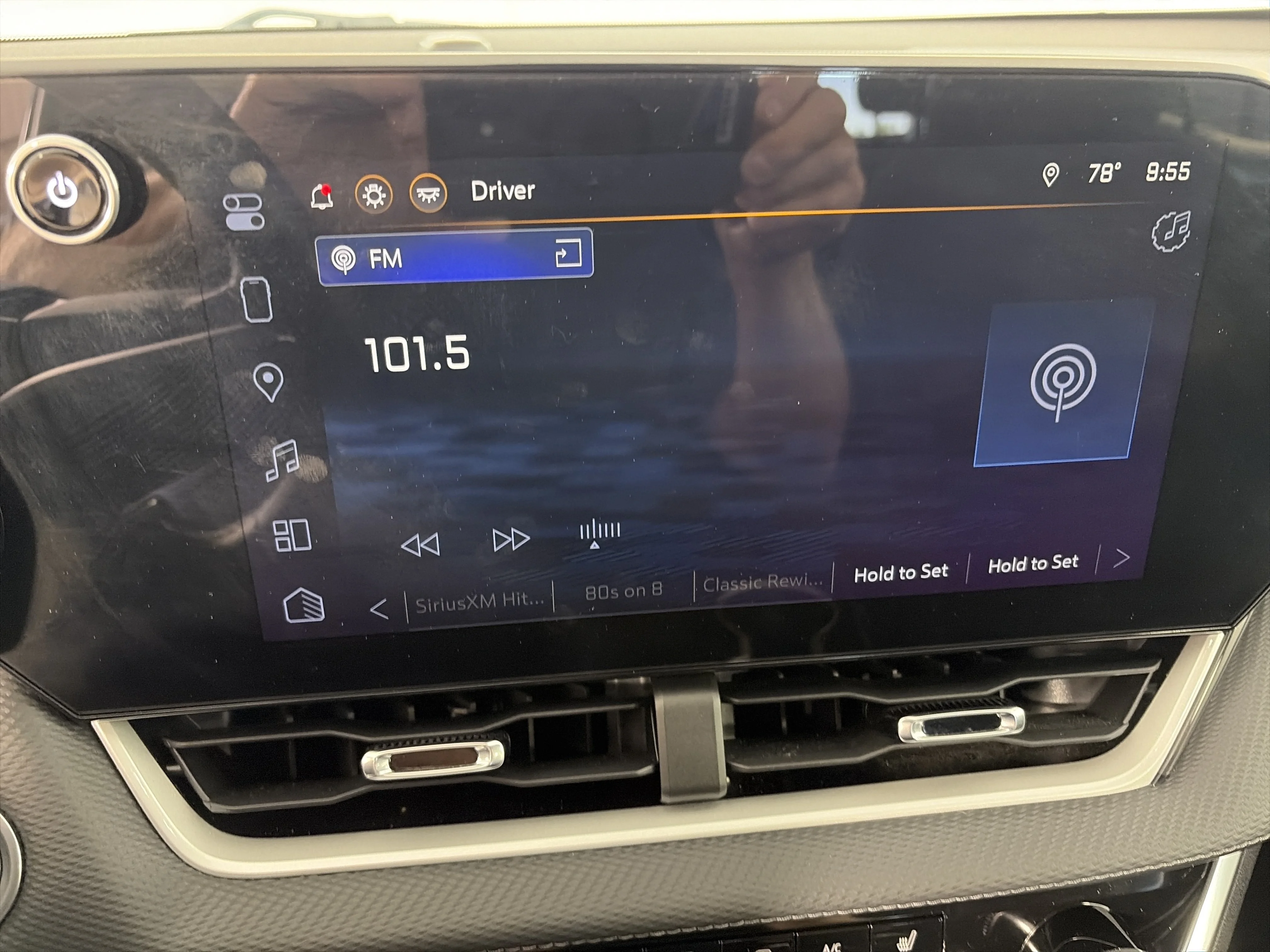2025 Chevrolet Equinox LT - Photo 19