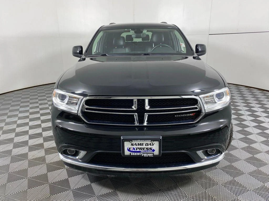Used 2019 Black Clearcoat Dodge SXT Plus image 5