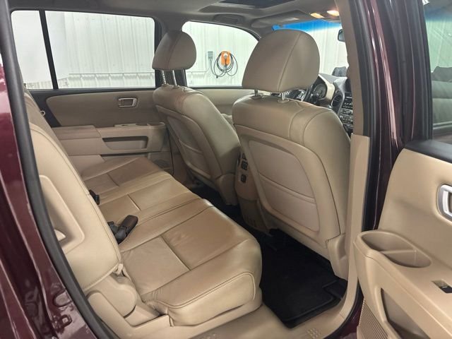 Used 2015 Red Honda EX-L image 31