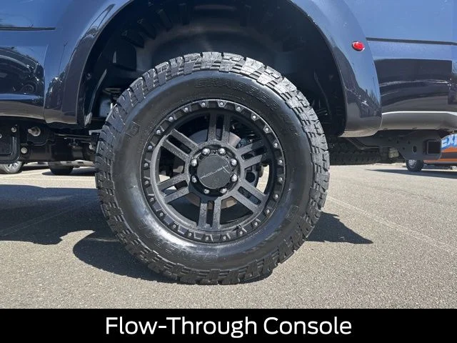 New 2026 Agate Black Metallic Ford F-350® Lariat® image 43