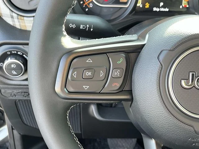 New 2026 Granite Crystal Metallic Clear-Coat Exterior Paint Jeep 85th Anniversary Edition image 23