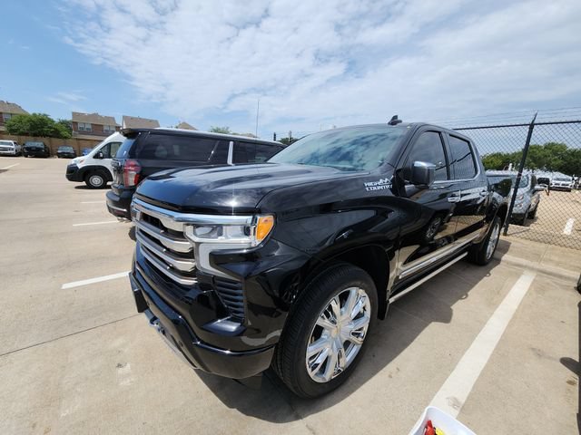 Used 2022 Black Chevrolet High Country image 3