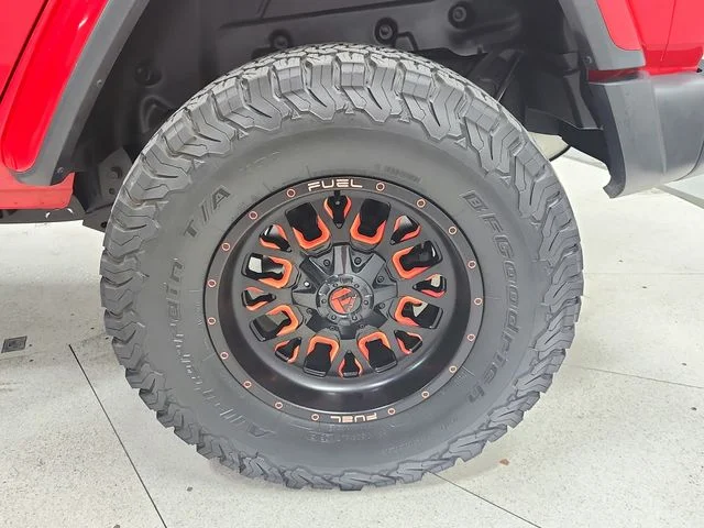 Used 2020 Red Jeep Unlimited Sahara image 14