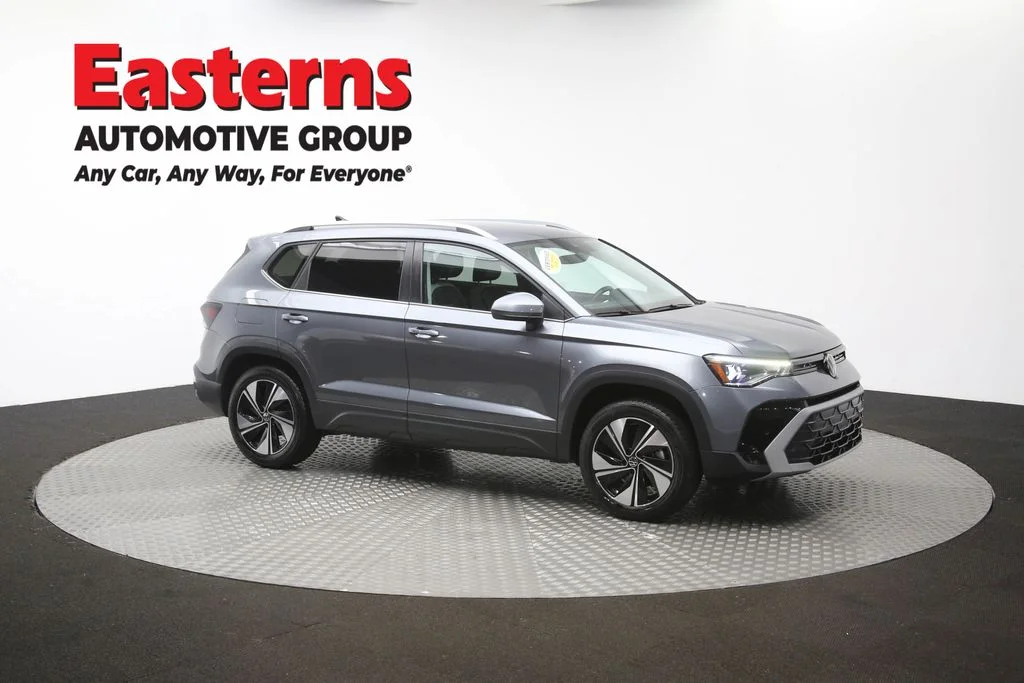 Used 2025 Gray Volkswagen 1.5T SE image 46