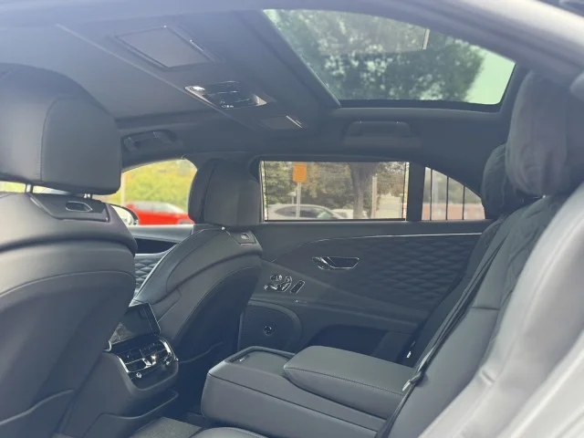 Used 2023 Black Sapphire Metallic Bentley Speed image 8