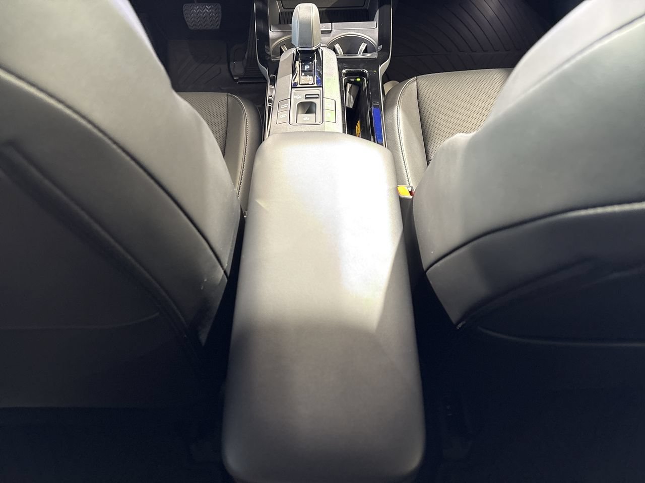 2026 Toyota Prius Plug-in Hybrid Nightshade - Photo 22