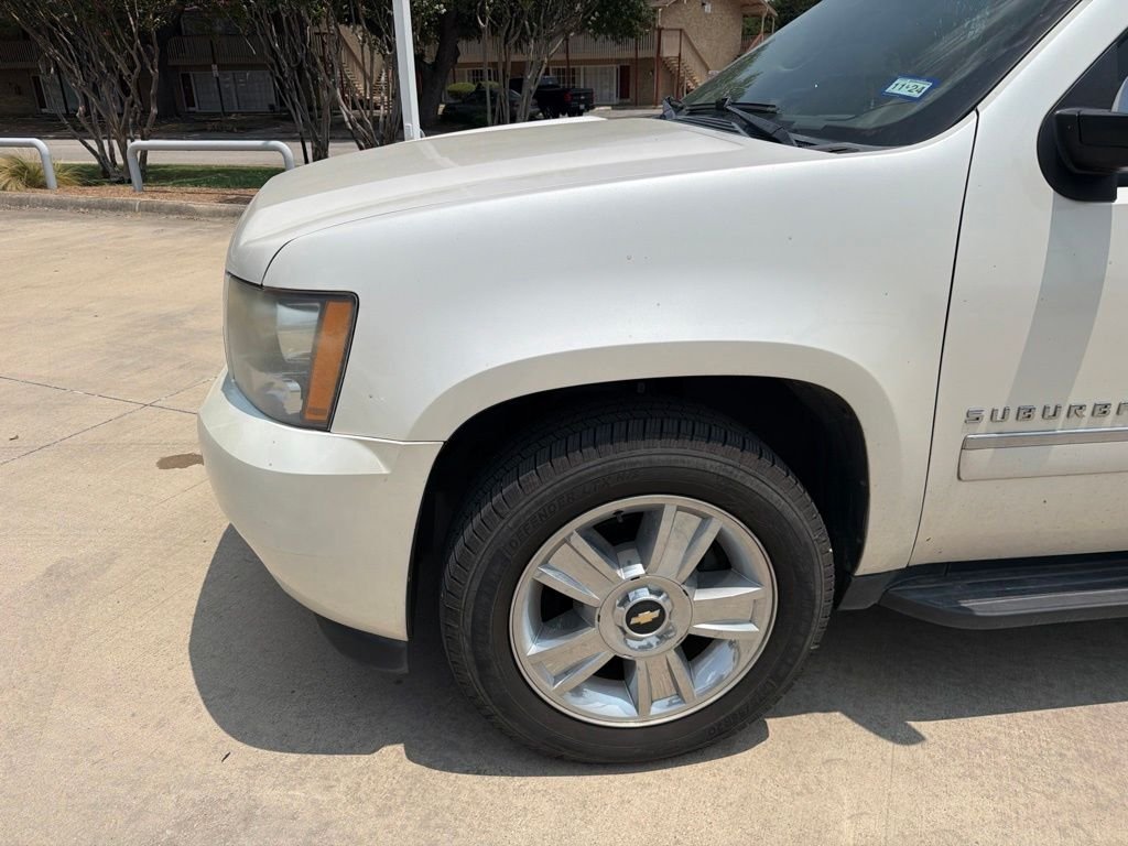 Used 2010 White Chevrolet LTZ image 2