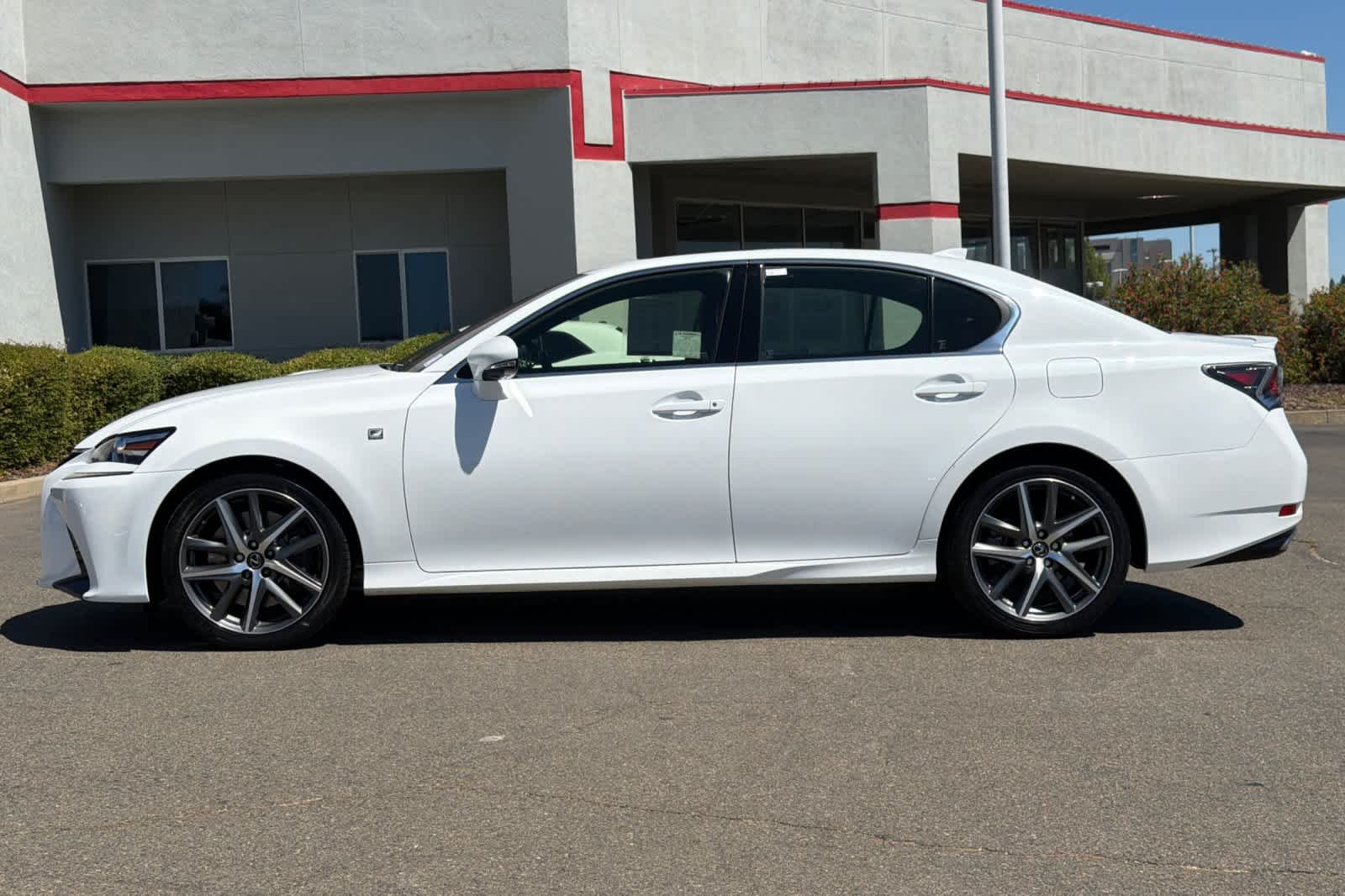 Used 2017 Ultra White Lexus  image 9