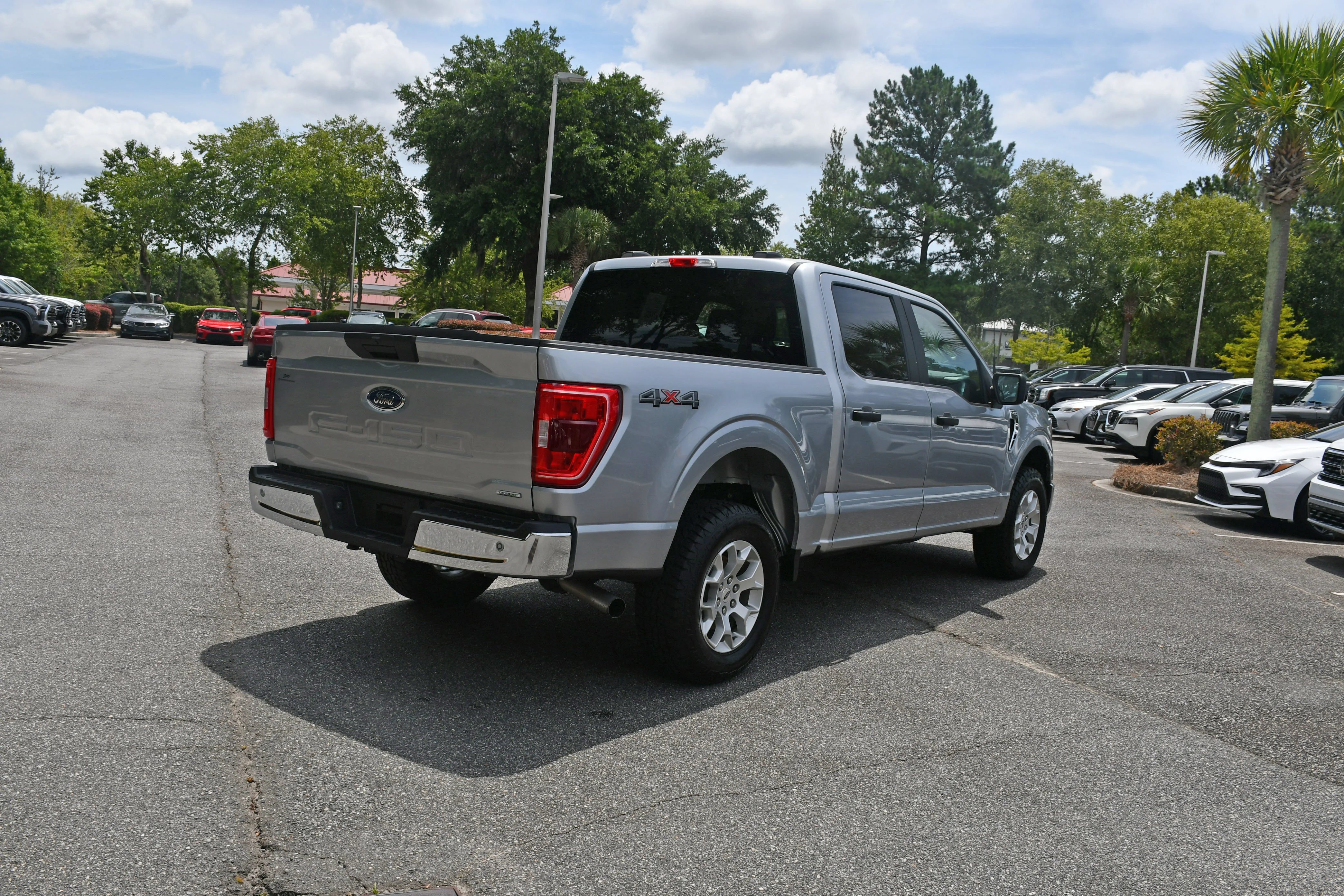 2023 Ford F-150 XLT - Photo 4