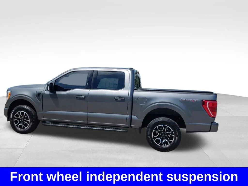 Used 2023 Gray Ford XLT image 18