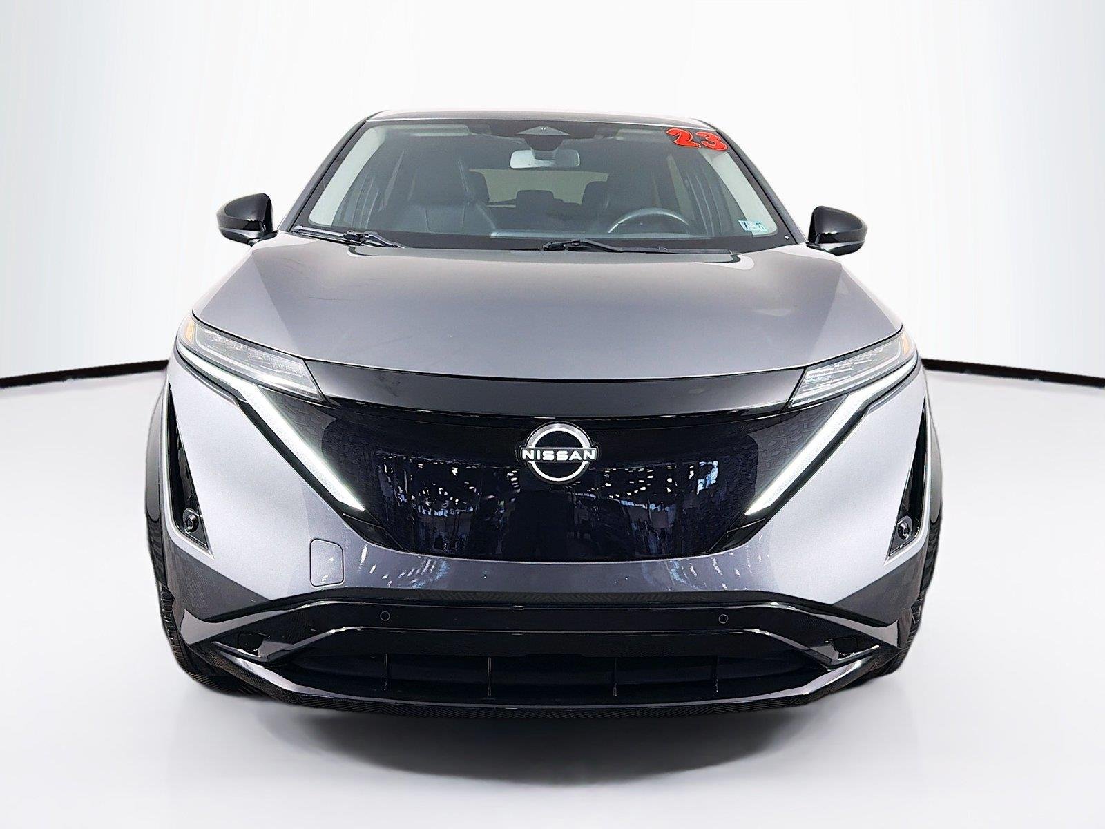 Used 2023 Gun Metallic Nissan ENGAGE image 6