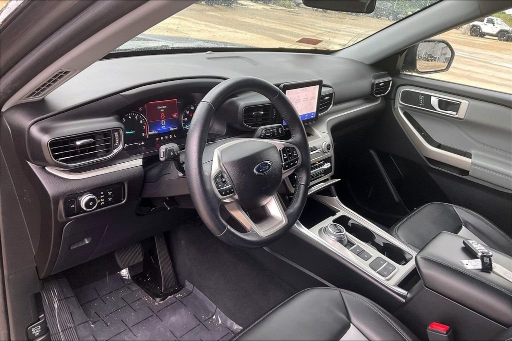 Used 2023 Gray Ford XLT image 13