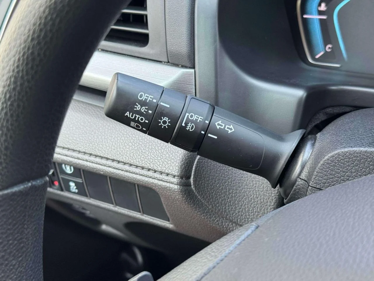 Used 2024 Lunar Silver Metallic Honda EX image 26