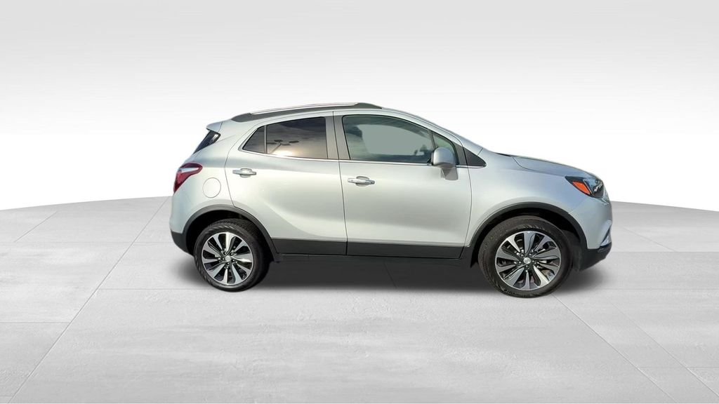 Used 2022 Silver Buick Preferred image 8