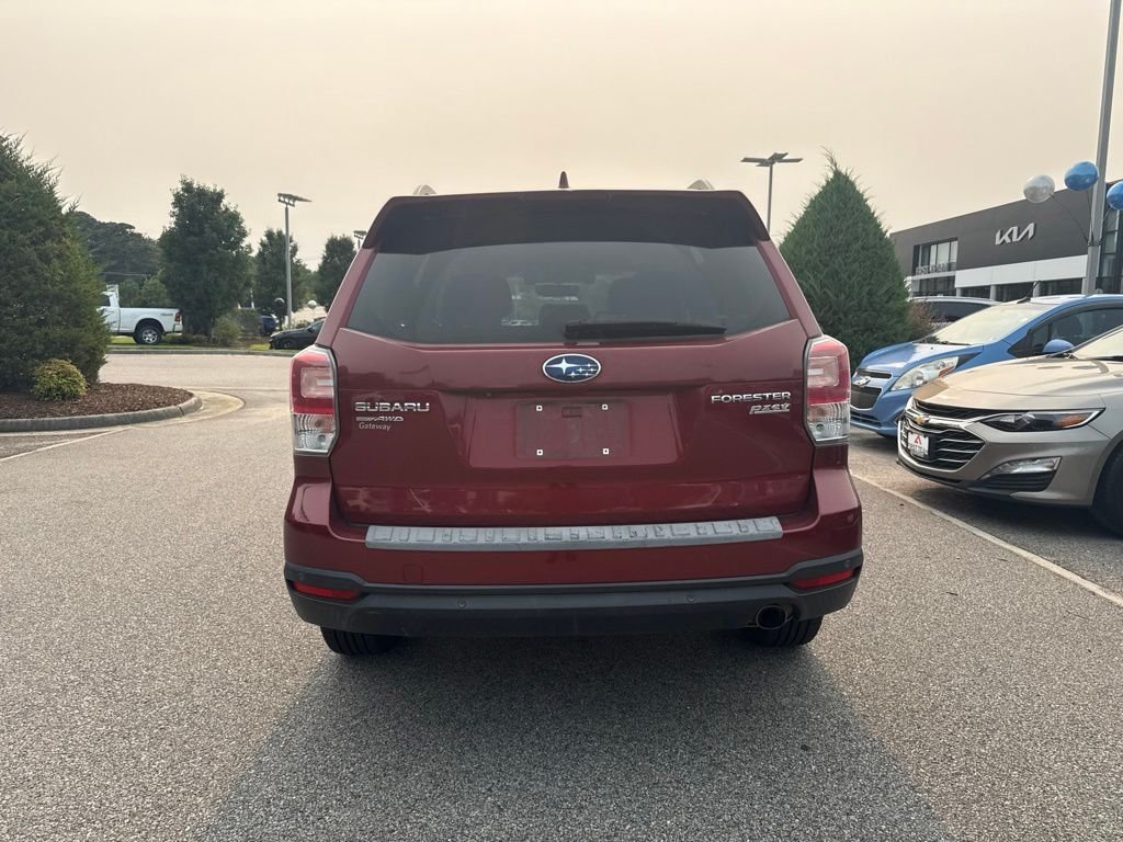Used 2017 Red Subaru 2.5i Touring image 4