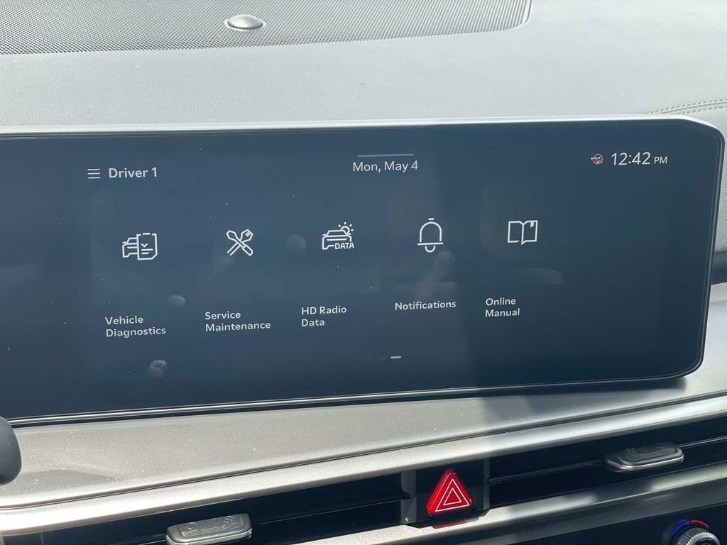 2025 Kia Sorento S - Photo 15