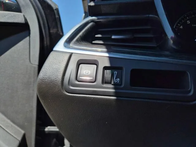 Used 2021 STELLAR BLACK METALLIC Cadillac AWD Premium Luxury image 20