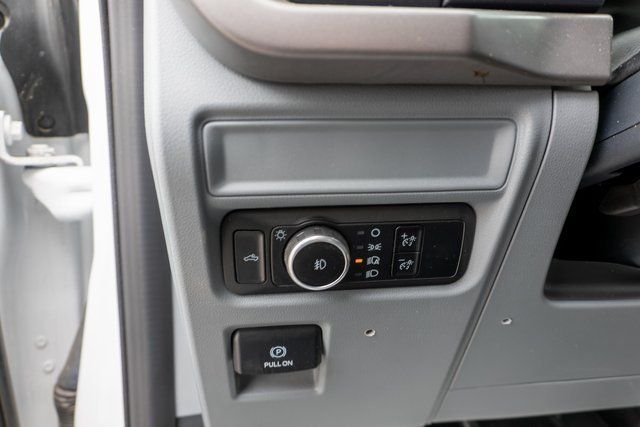 Used 2024 Oxford White Ford XLT image 19