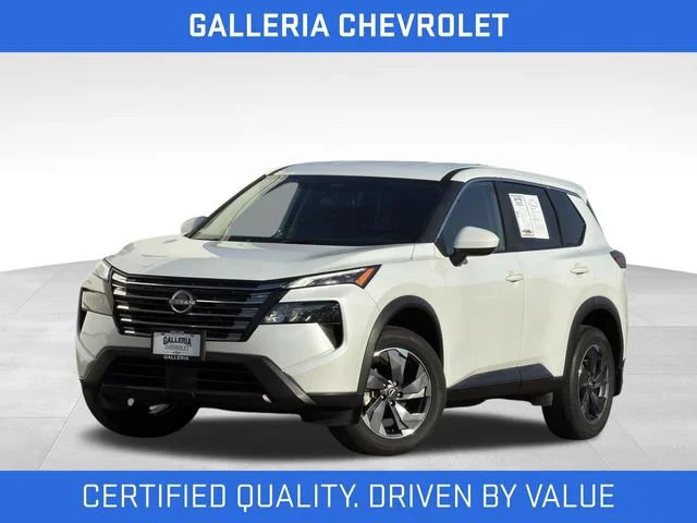 Used 2025 White/off-white Nissan SV FWD image 2
