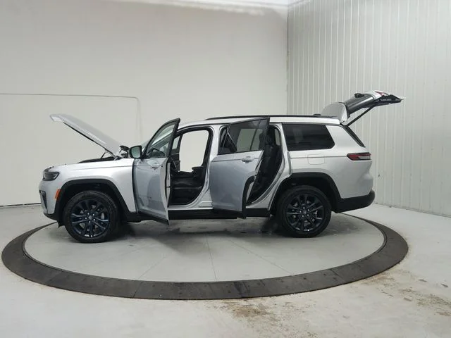 New 2026 Silver Zynith Jeep Limited image 13