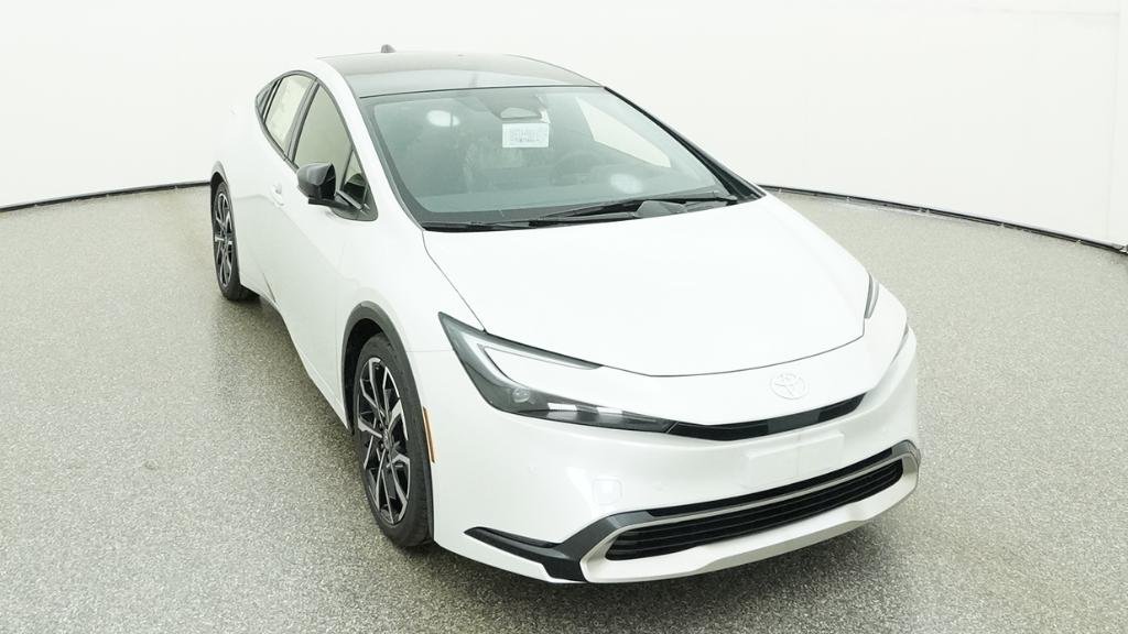 New 2026 Wind Chill Pearl Toyota XSE image 31