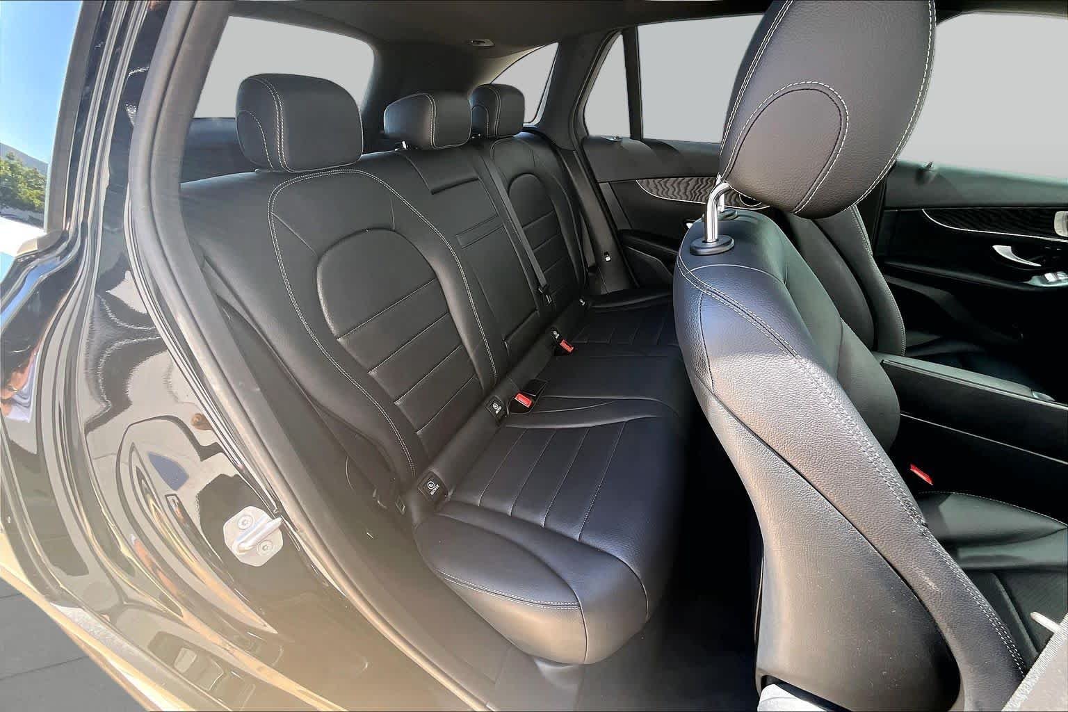 Used 2018 Black Mercedes-Benz GLC 300 image 20