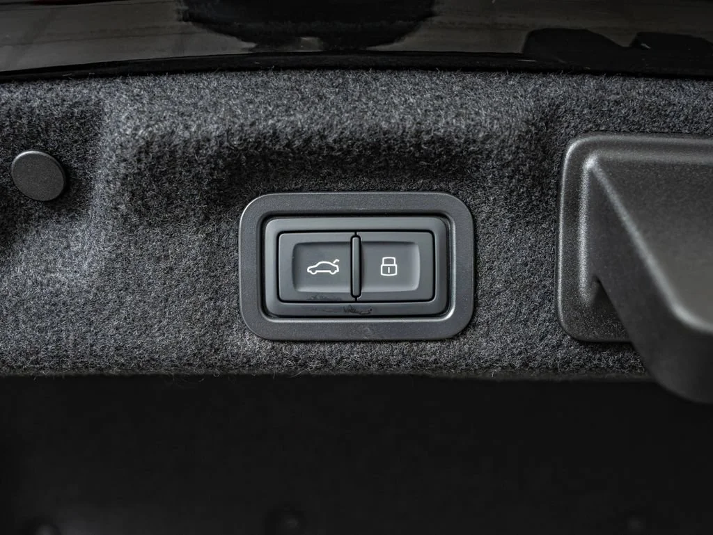 New 2026 Mythos Black Metallic Audi 3.0 Premium Plus image 37