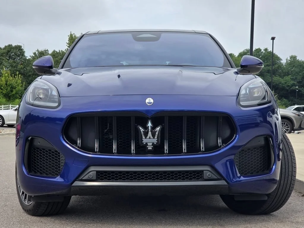 Used 2023 Blu Intenso Metallic Maserati Modena image 3