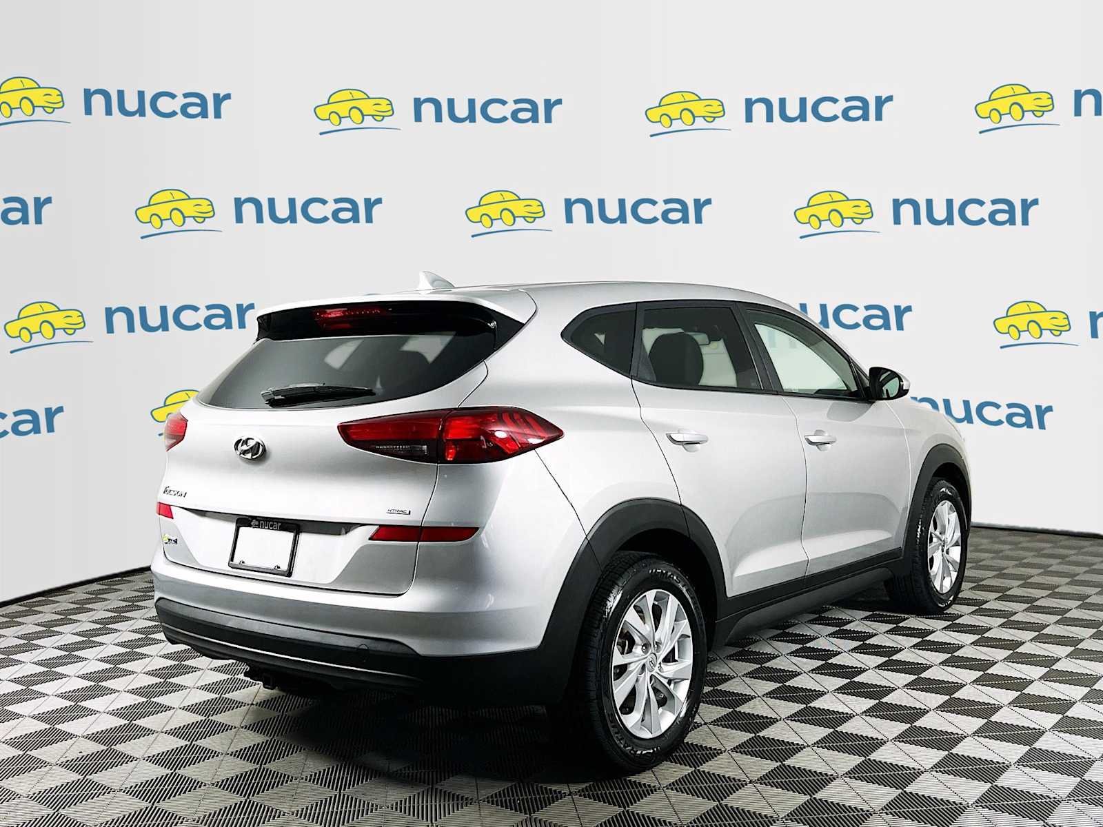 Used 2020 Stellar Silver Hyundai SE image 7