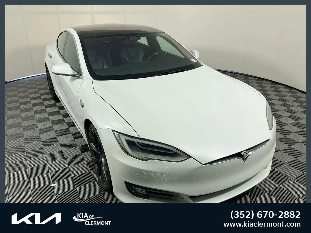 2021 Tesla Model S Long Range Plus's photo