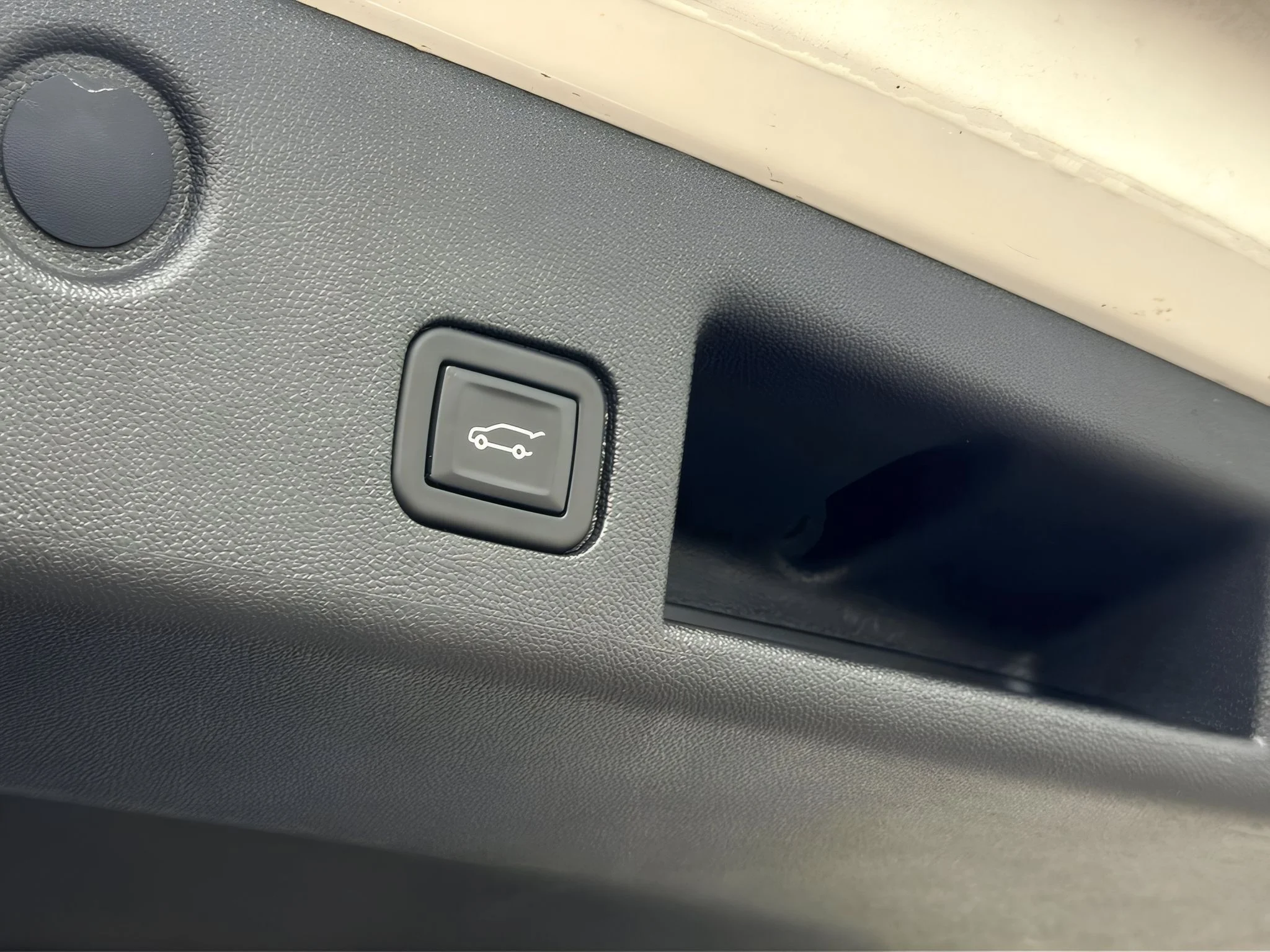 2024 Chevrolet Equinox LT - Photo 11