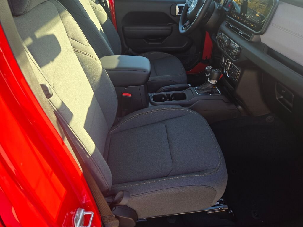 2026 Jeep Wrangler 4-Door Sport - Photo 8