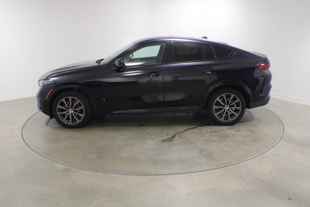 Used 2024 Carbon Black Metallic BMW xDrive40i image 3