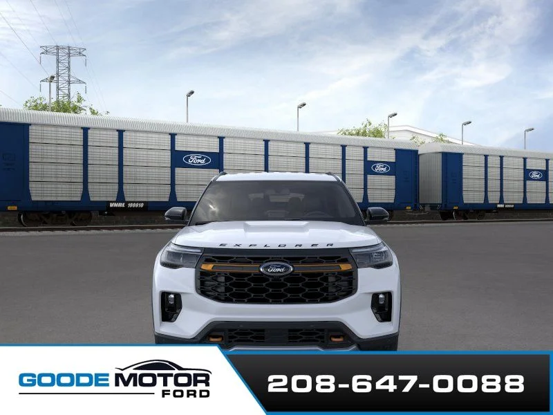New 2026 Space White Metallic Ford Tremor® image 6
