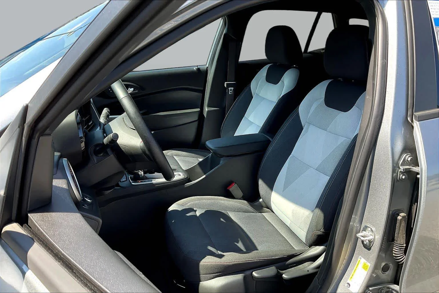 Used 2025 Sterling Gray Metallic Chevrolet 1RS image 8