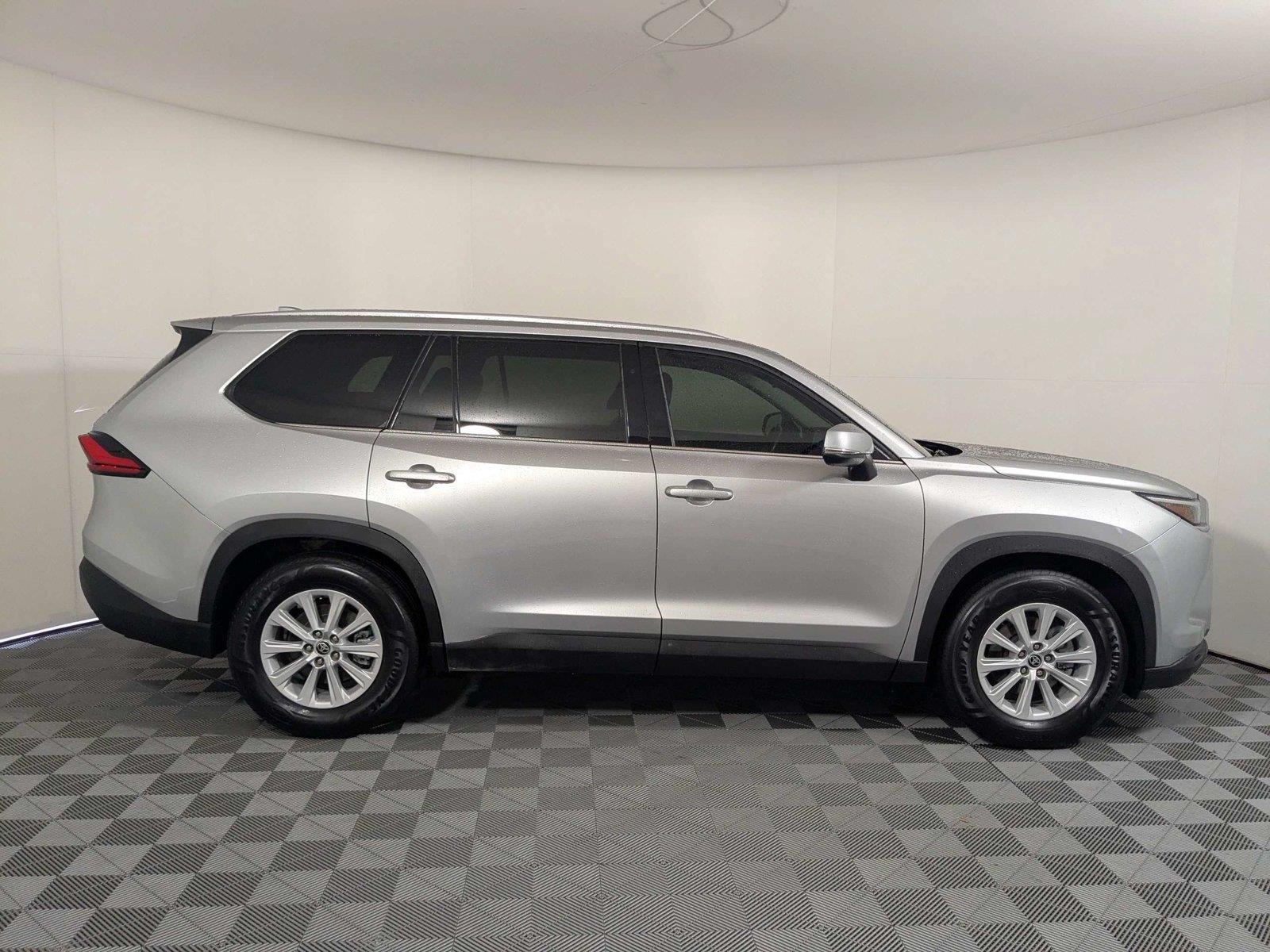 2024 Toyota Grand Highlander XLE - Photo 4
