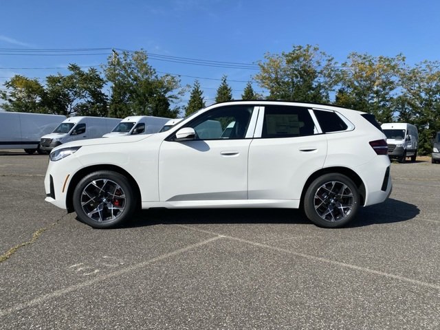 Certified Used 2026 Alpine White BMW 30 xDrive image 4