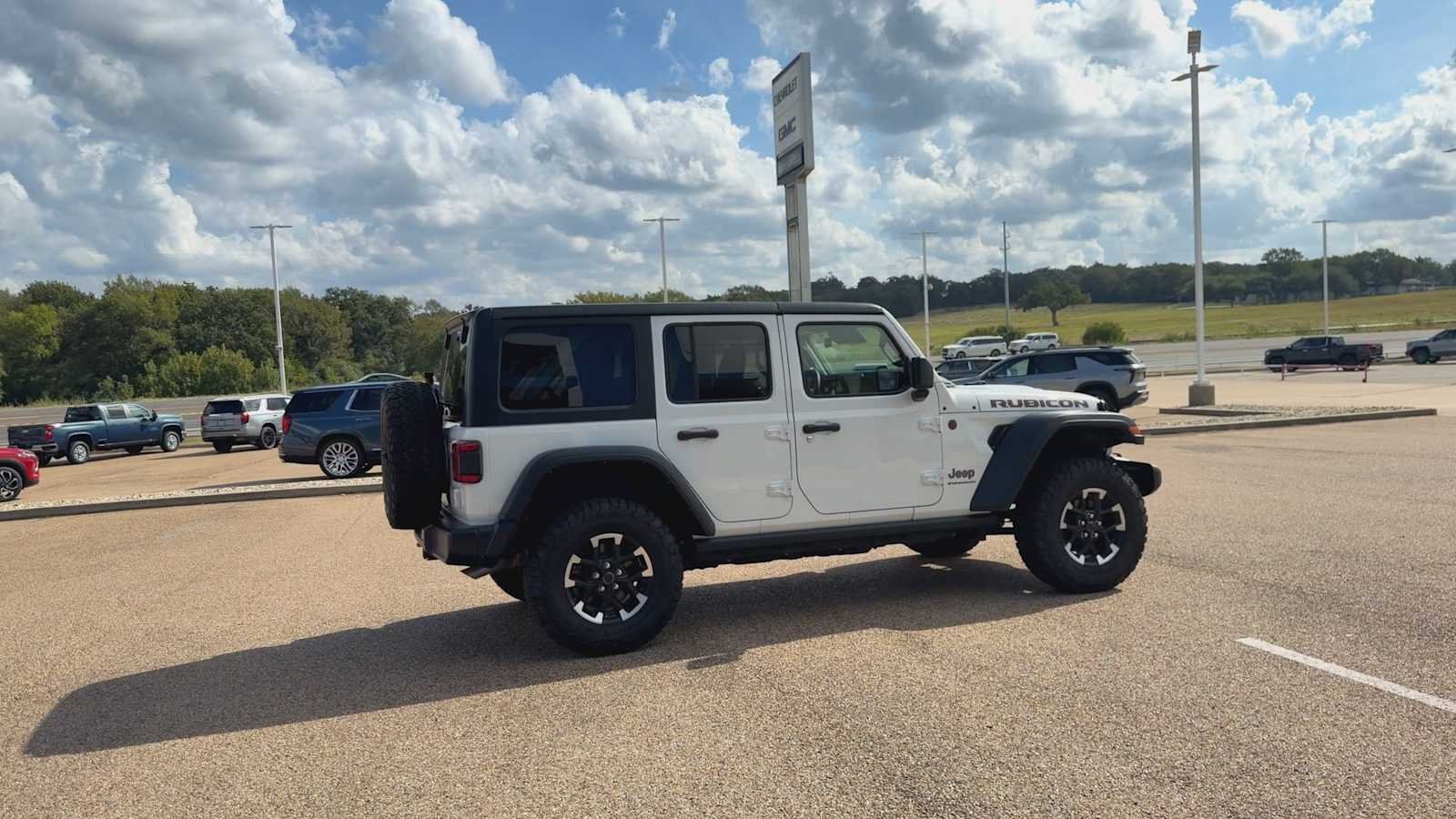 Used 2026 Bright White Clearcoat Jeep Rubicon image 9