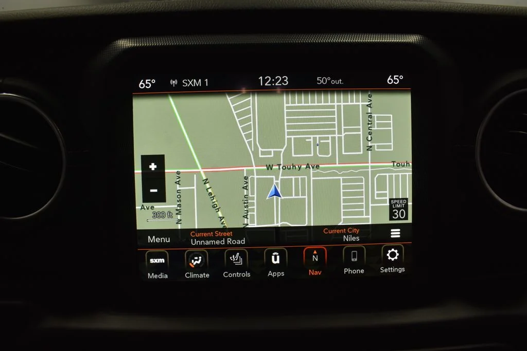 Used 2021 Green Jeep Overland image 27
