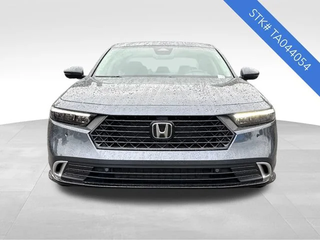 New 2026 Meteorite Gray Metallic Honda Touring image 2