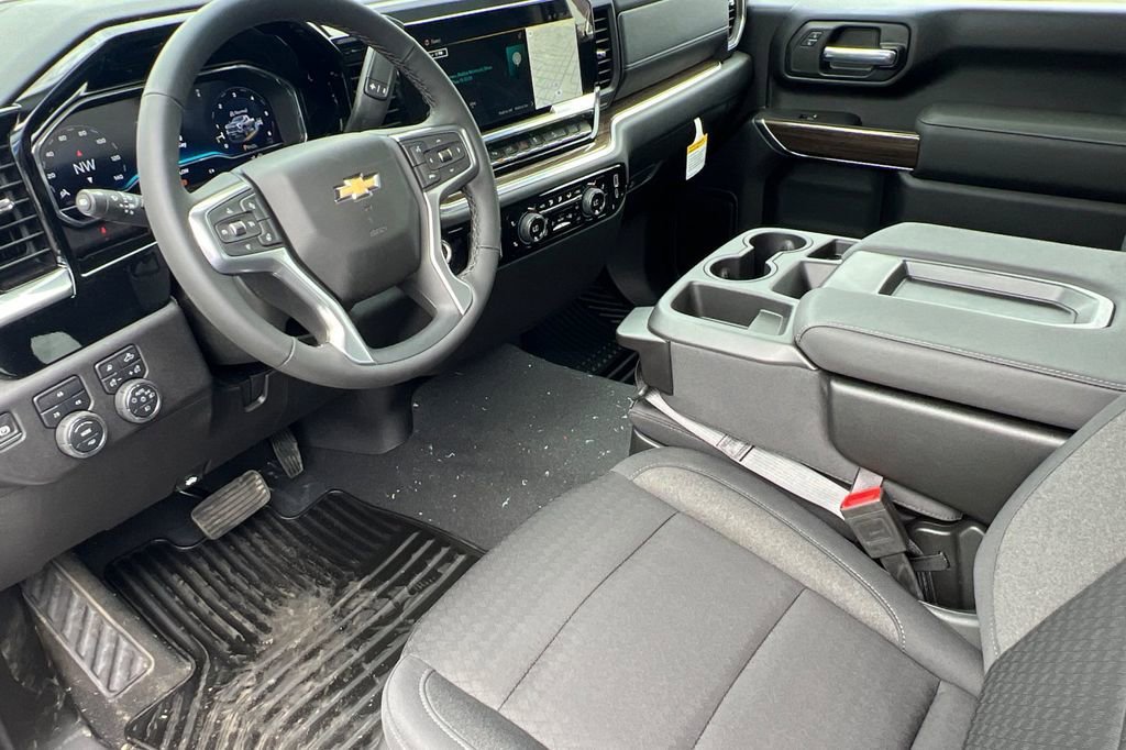 2025 Chevrolet Silverado 2500 HD LT - Photo 9