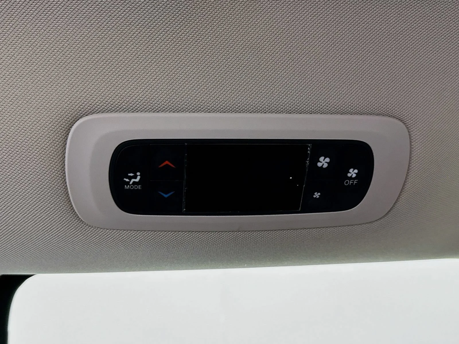 Used 2023 White Chrysler LX image 25