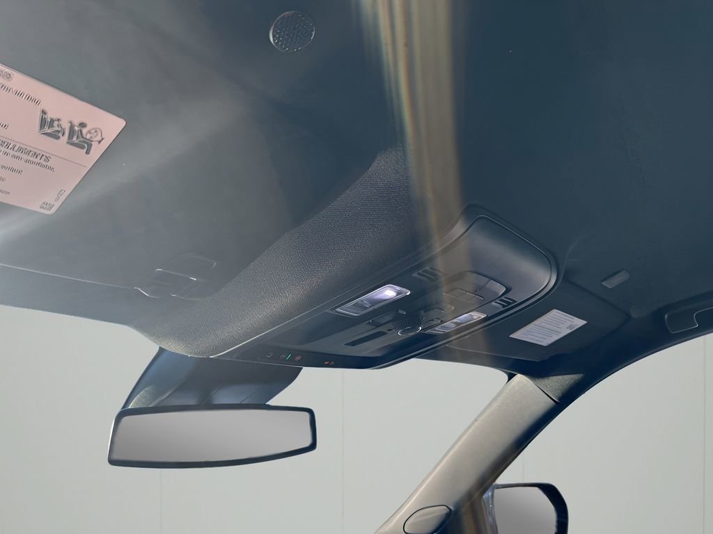 2024 GMC Yukon Denali - Photo 42