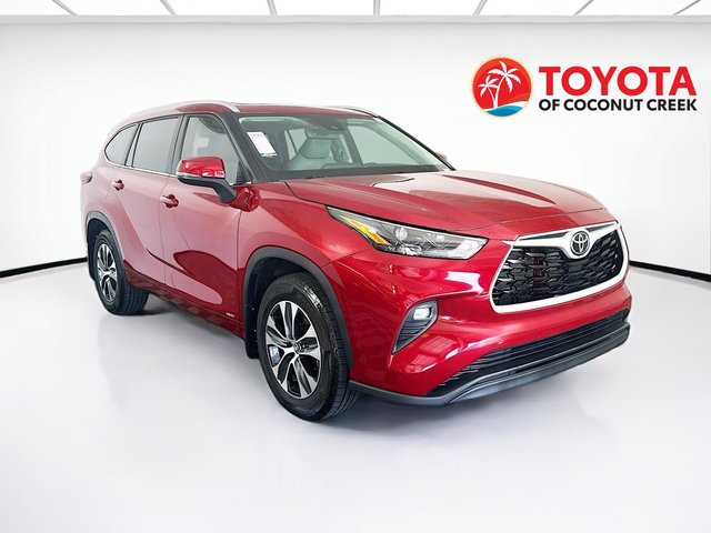2025 Toyota Highlander Hybrid XLE