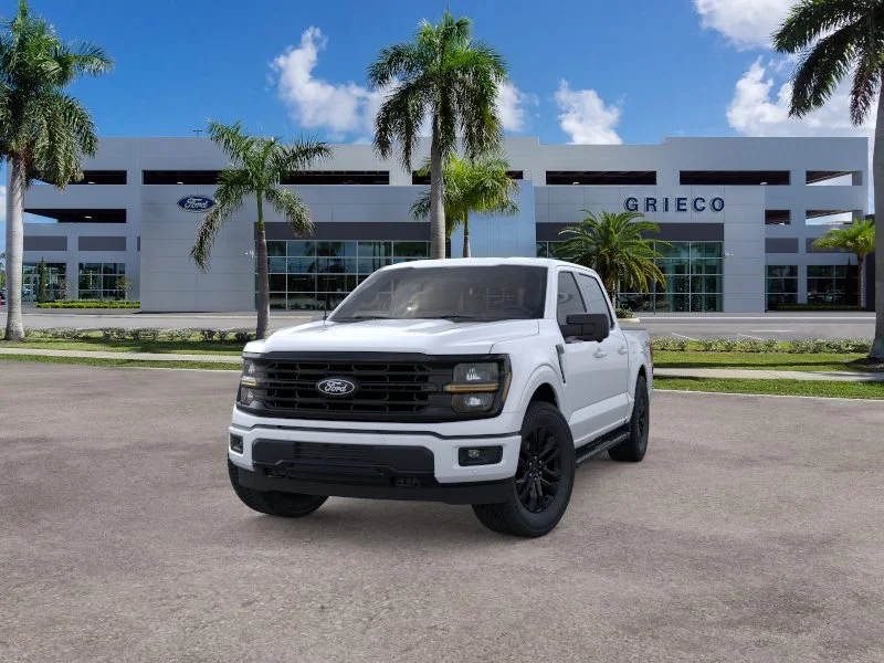 New 2026 Oxford White Ford XLT image 2