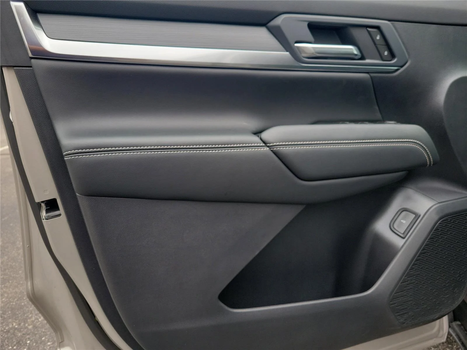 New 2026 Riverstone Metallic GMC Elevation image 21