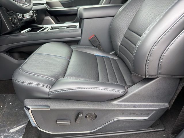 New 2026 Agate Black Metallic Ford F-250® Platinum® image 13