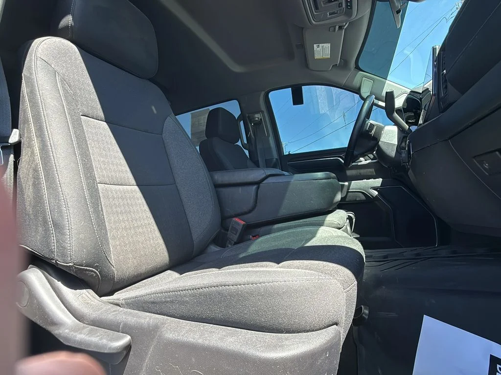 Used 2024 Summit White Chevrolet LT image 23