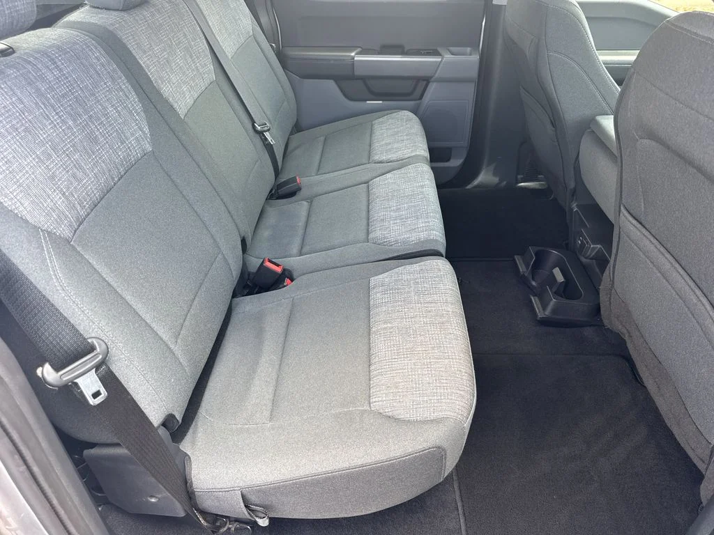 Used 2023 Silver Ford XLT image 14